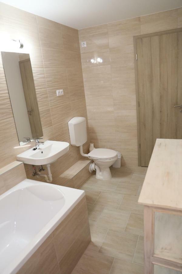 Tiszavilag Pihenohaz Otel Tiszakécske Dış mekan fotoğraf