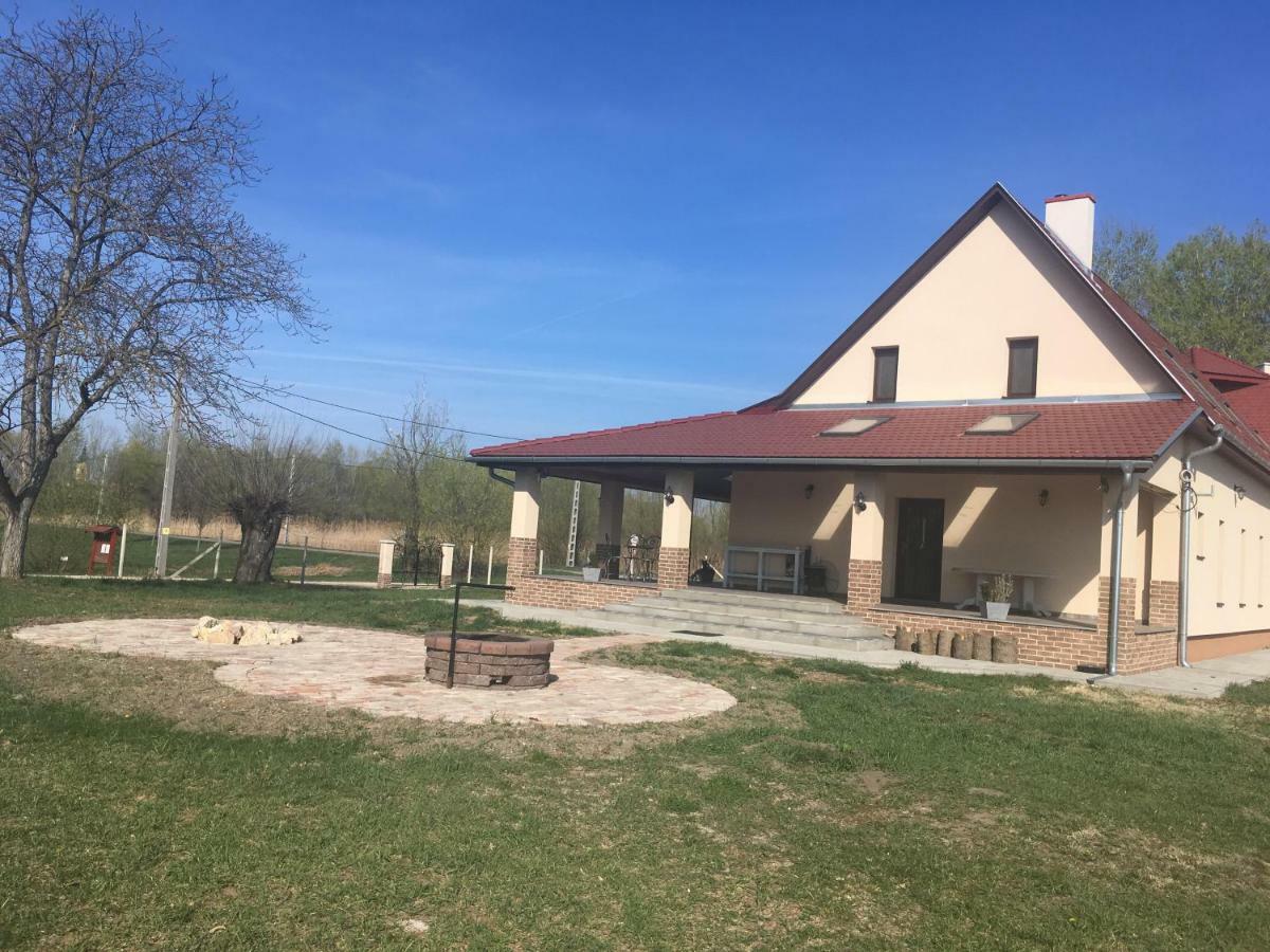 Tiszavilag Pihenohaz Otel Tiszakécske Dış mekan fotoğraf